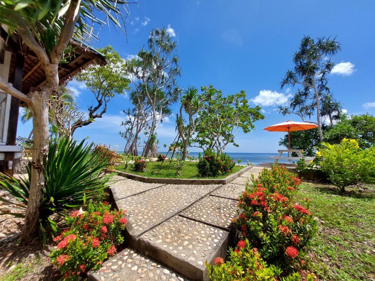 Sunari Beach Resort Selayar Matalalang Екстериор снимка