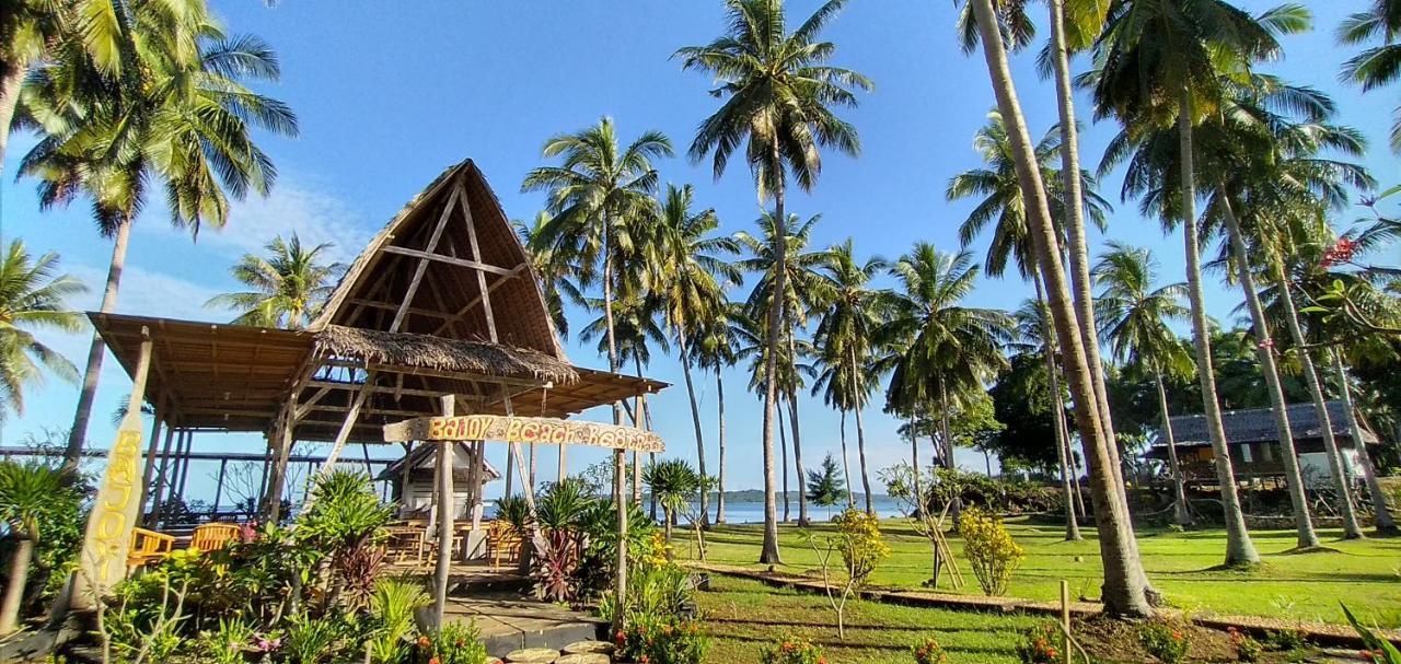 Sunari Beach Resort Selayar Matalalang Екстериор снимка