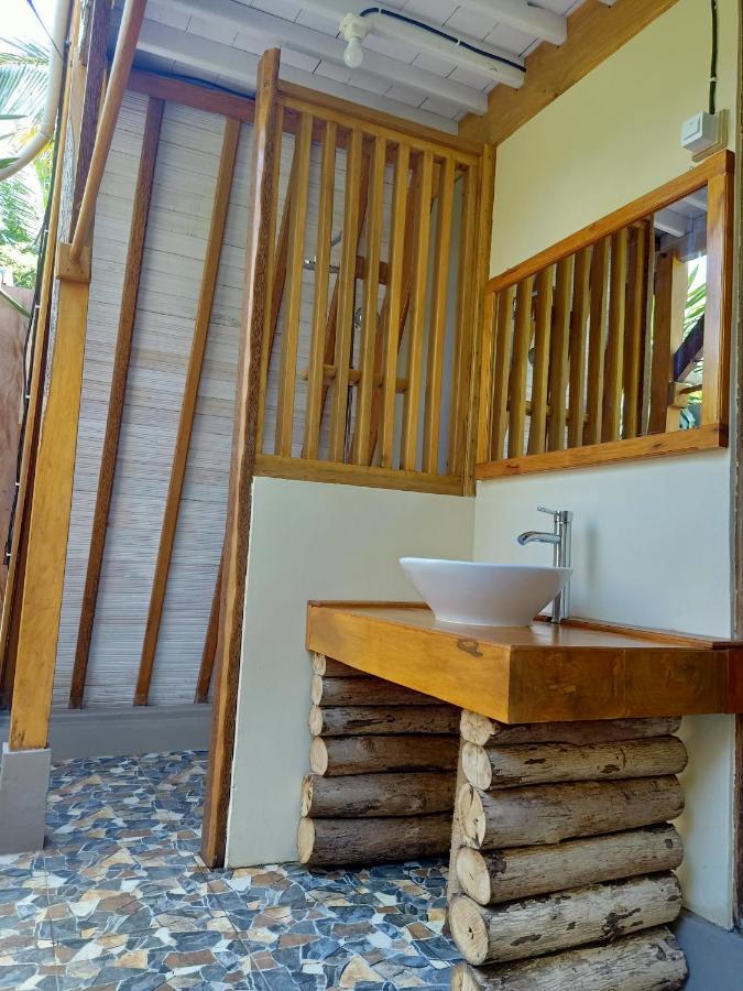 Sunari Beach Resort Selayar Matalalang Екстериор снимка
