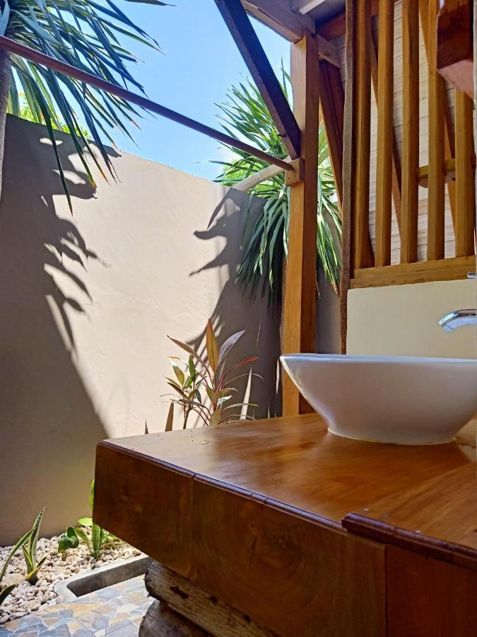 Sunari Beach Resort Selayar Matalalang Екстериор снимка