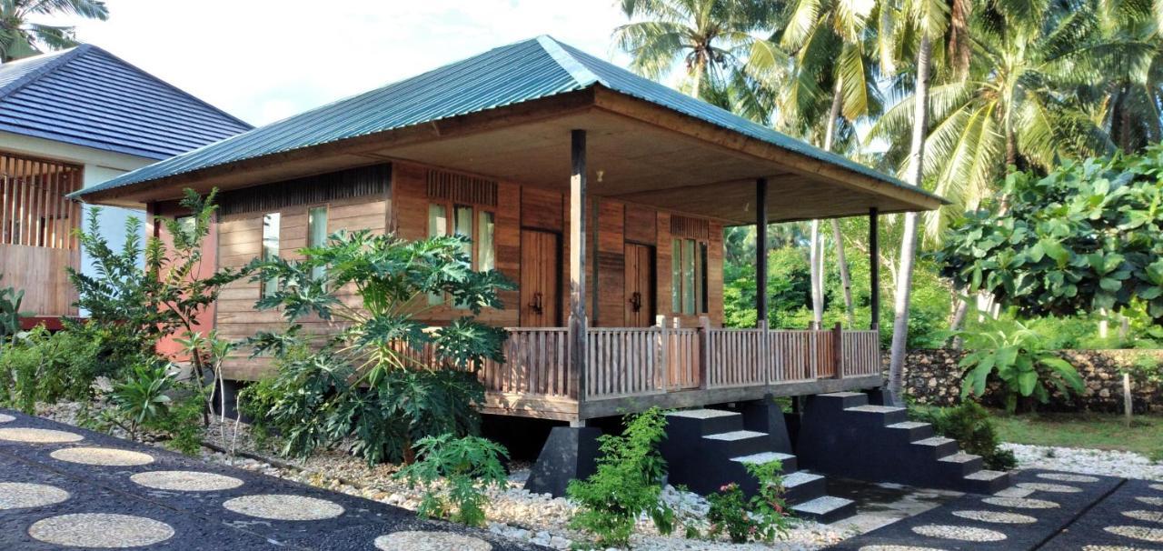 Sunari Beach Resort Selayar Matalalang Екстериор снимка